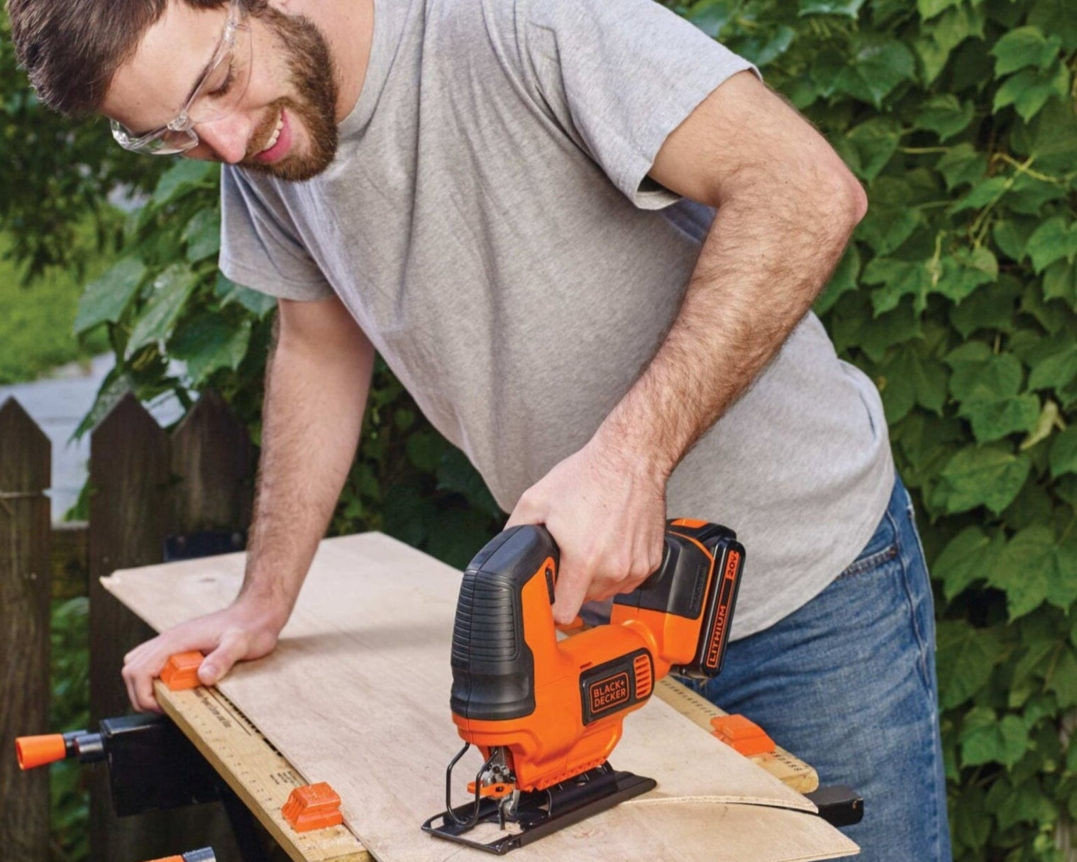 20V MAX* POWERCONNECT Cordless Variable Speed Jigsaw. Battery and Charger Not Included - Image 2